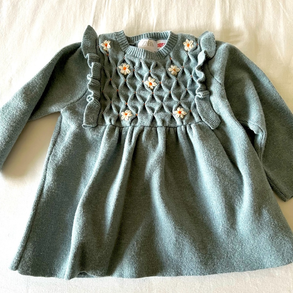 Zara baby sweater dresss